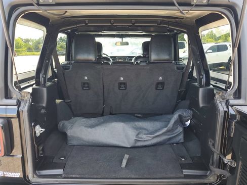 Used 2019 Jeep Wrangler Unlimited Sport AWD/4WD image 25