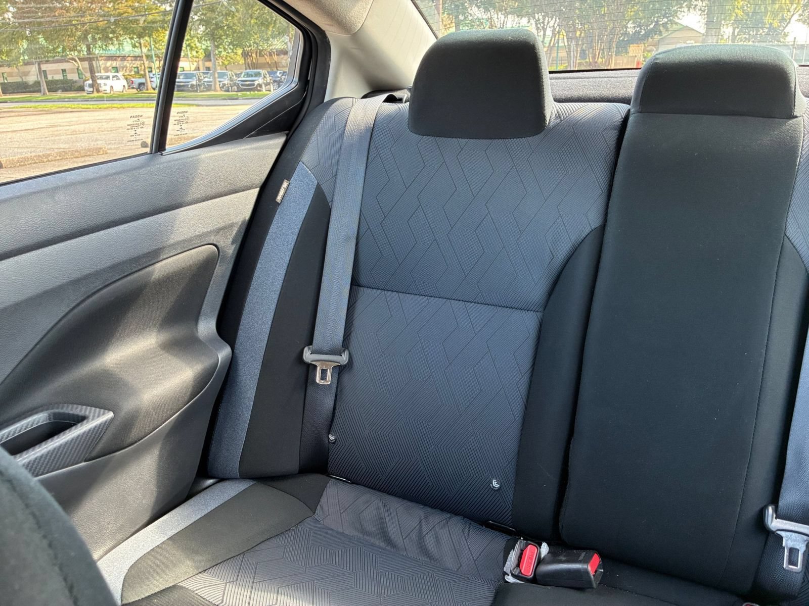 Used 2025 Nissan Versa SV FWD image 36
