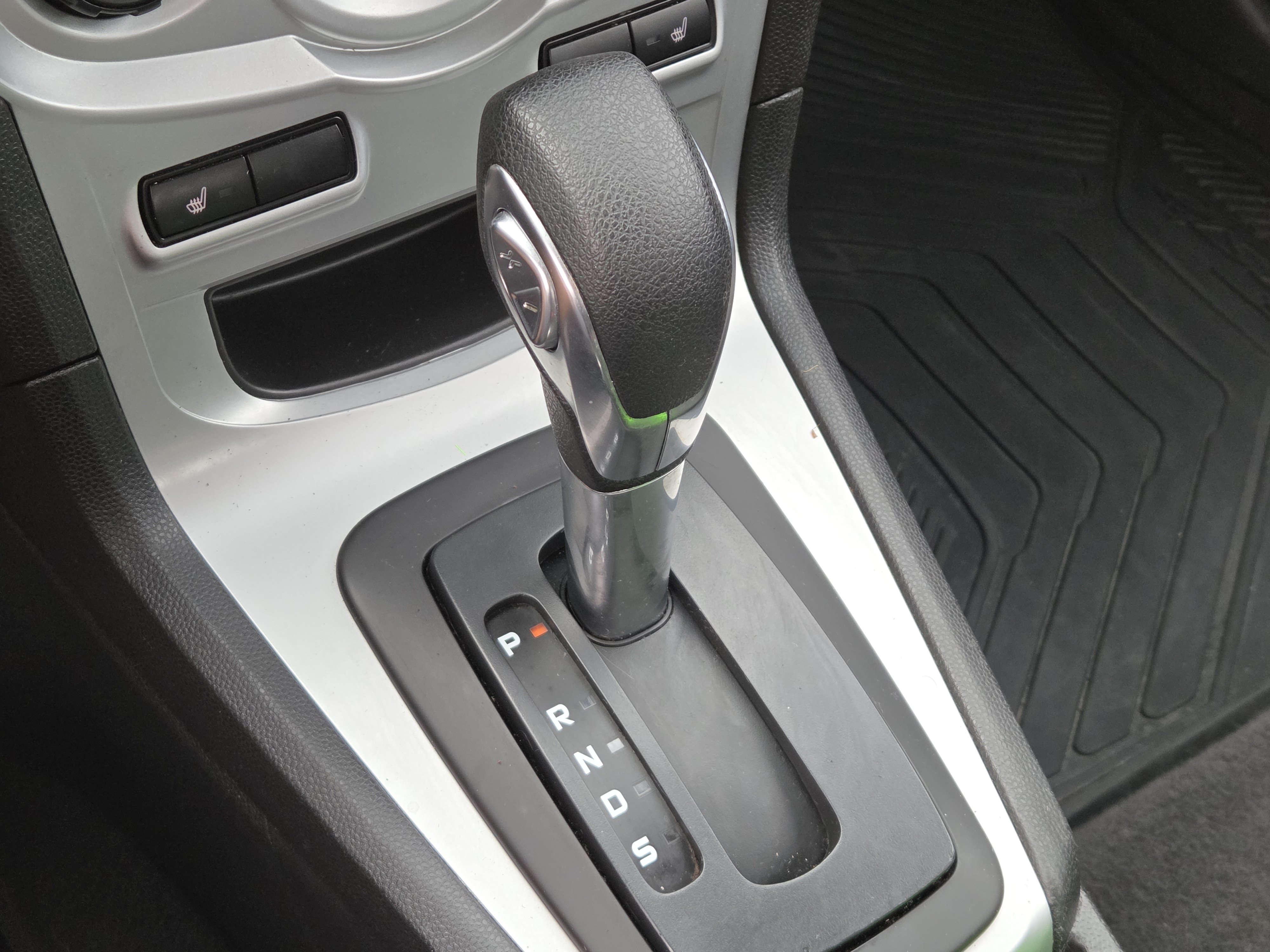 Used 2019 Ford Fiesta SE w/ Cold Weather Package FWD image 19