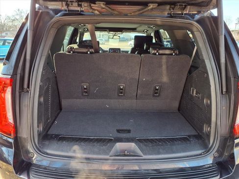 Used 2021 GMC Yukon SLT w/ SLT Premium Package image 28