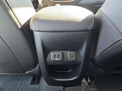 Used 2022 GMC Canyon AT4 image 15