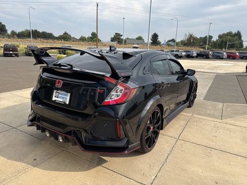 Used 2019 Honda Civic Type R image 6