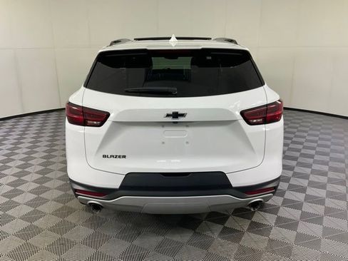 Used 2024 Chevrolet Blazer LT FWD image 5