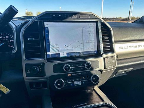 Used 2022 Ford F250 Lariat w/ Chrome Package image 29