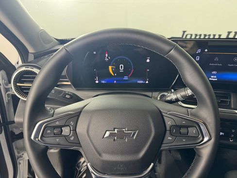 Used 2025 Chevrolet Trax ACTIV w/ Driver Confidence Package image 21