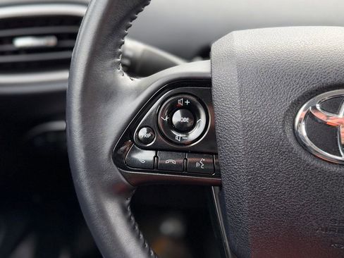 Used 2021 Toyota Prius Prime LE image 10