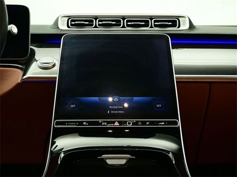 Used 2022 Mercedes-Benz S 500 4MATIC image 12