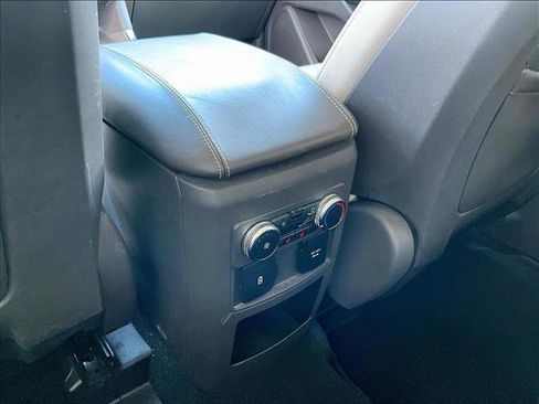 Used 2020 Ford Explorer Platinum w/ Premium Technology Package image 21