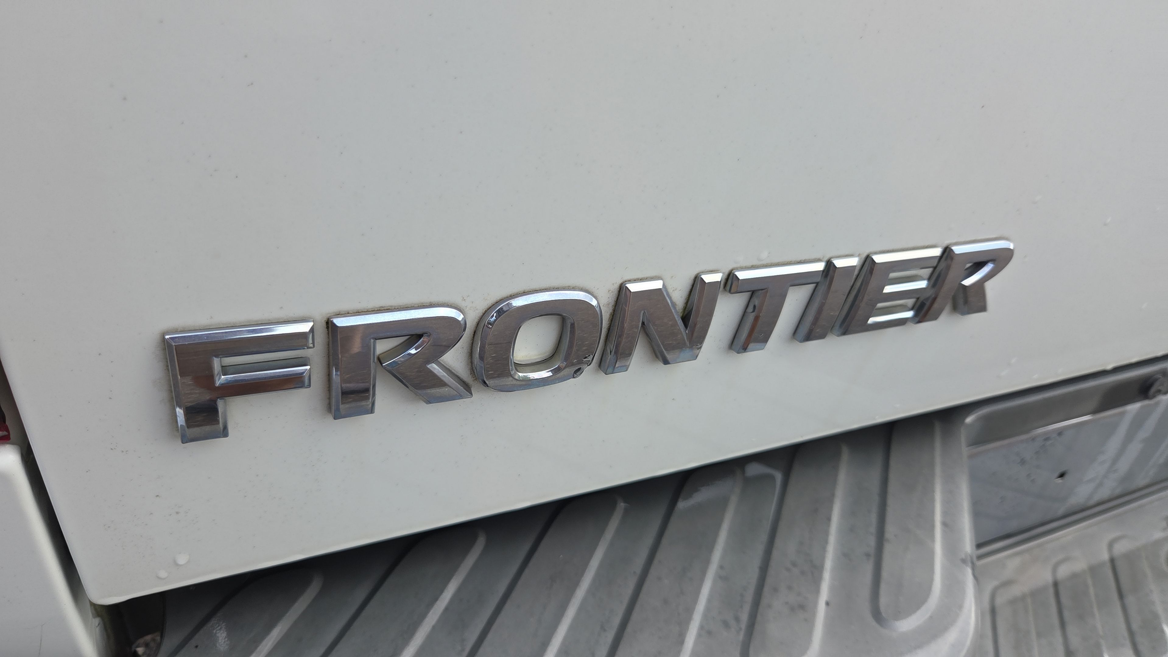 Used 2017 Nissan Frontier SV RWD image 16
