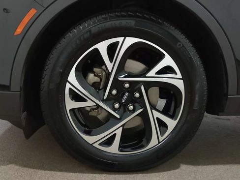 Certified 2024 Lincoln Nautilus Premier AWD/4WD image 12