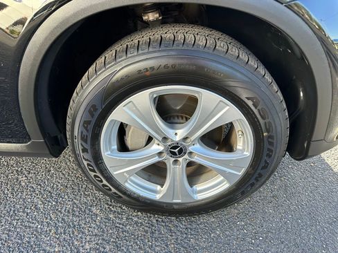 Used 2017 Mercedes-Benz GLC 300 image 25