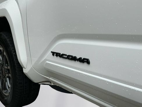 Certified 2024 Toyota Tacoma TRD Sport w/ TRD Sport Upgrade Package AWD/4WD image 20