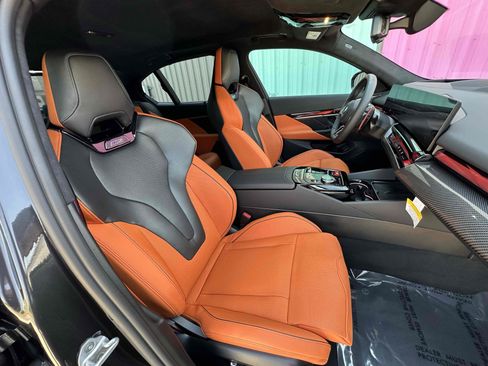 Used 2026 BMW M5 w/ Carbon Package image 67