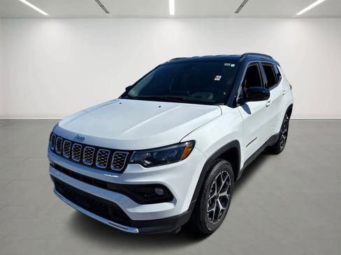 Used 2025 Jeep Compass Limited image 2