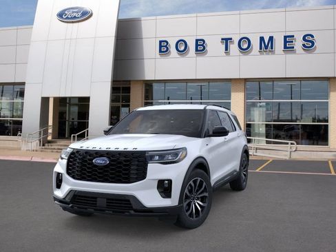 New 2025 Ford Explorer ST-Line image 2