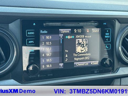 Used 2019 Toyota Tacoma TRD Sport image 32