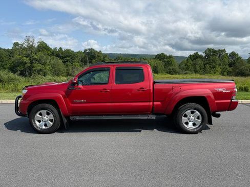 Used 2012 Toyota Tacoma 4x4 Double Cab w/ TRD Sport Pkg image 5
