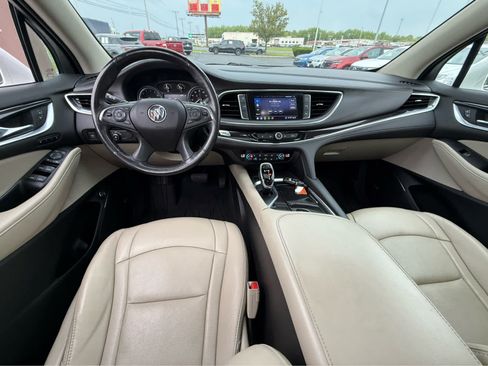 Used 2020 Buick Enclave Premium w/ Sun and Sites Package AWD/4WD image 11