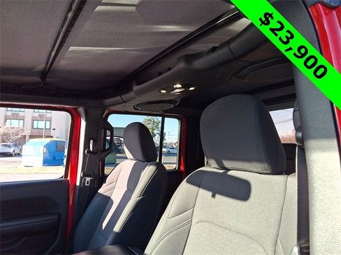 Used 2020 Jeep Gladiator Sport w/ Quick Order Package 24S image 13