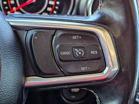 Used 2022 Jeep Gladiator Rubicon w/ LED Lighting Group image 29