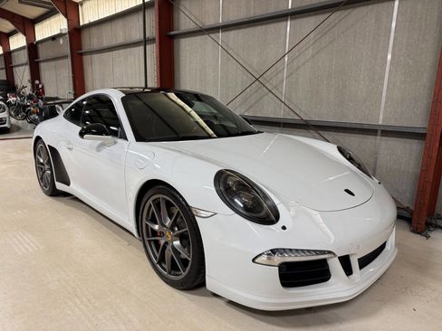 Used 2016 Porsche 911 Carrera S image 34