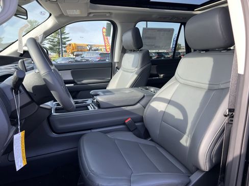 New 2026 Ford Expedition Max Active image 13