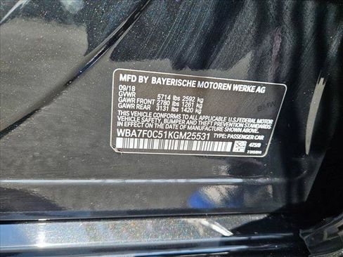 Used 2019 BMW 750i w/ M Sport Package RWD image 25