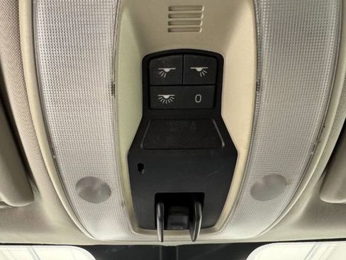 Used 2011 Volvo C30 T5 w/ Preferred Pkg image 20