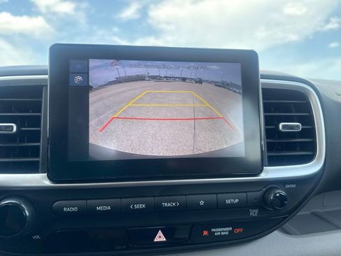 Used 2025 Hyundai Venue SEL FWD image 39
