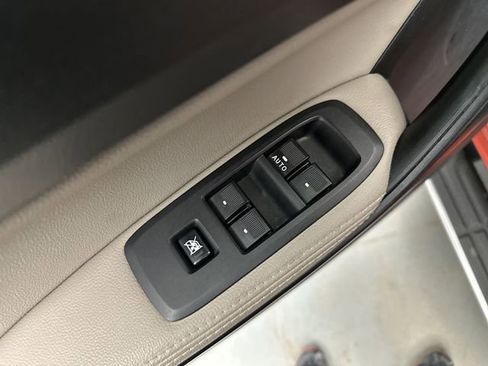 Used 2022 Ford Ranger Lariat w/ Equipment Group 501A High image 17