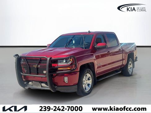 Used 2018 Chevrolet Silverado 1500 LT w/ Texas Edition AWD/4WD image 3
