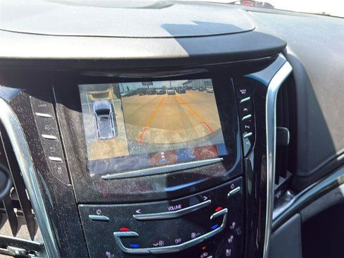Used 2018 Cadillac Escalade Platinum AWD/4WD image 6