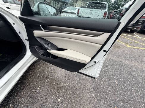 Used 2018 Honda Accord LX image 47