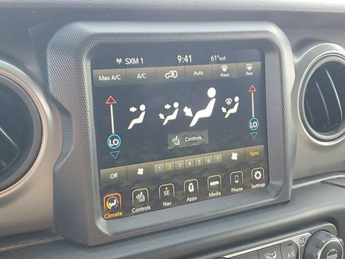 Used 2022 Jeep Wrangler Sport AWD/4WD image 14