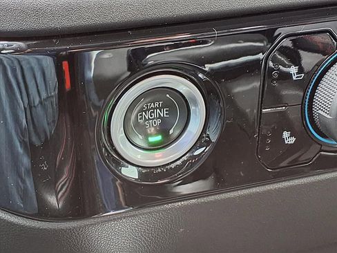 Used 2023 Chevrolet Silverado 1500 RST w/ Protection Package image 13