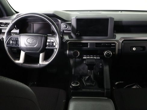 Used 2025 Toyota 4Runner SR5 image 29