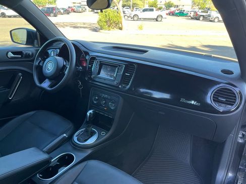 Used 2016 Volkswagen Beetle 1.8T Classic image 18
