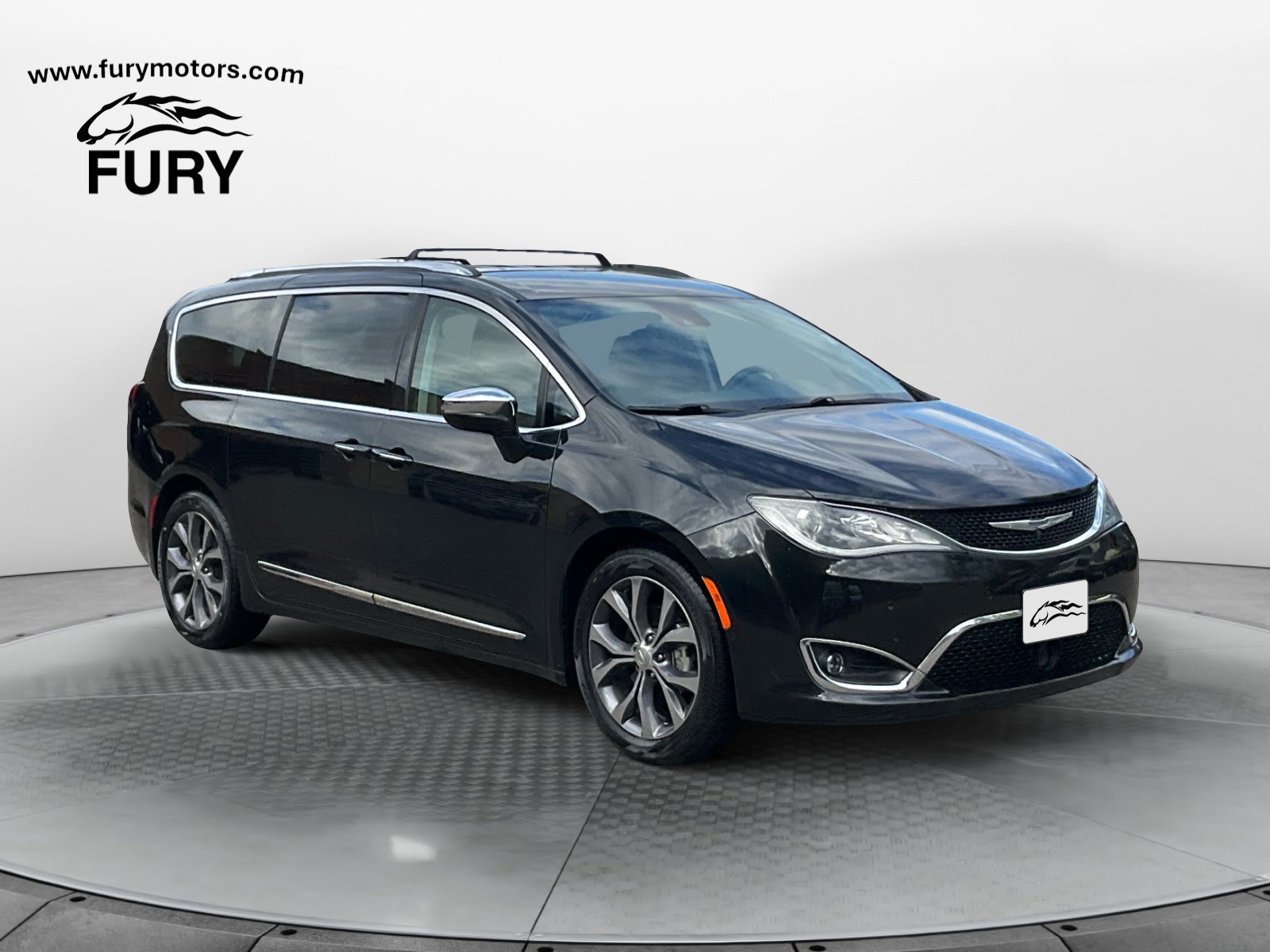 Used 2018 Chrysler Pacifica Limited w/ Advanced Safetytec Group FWD image 1