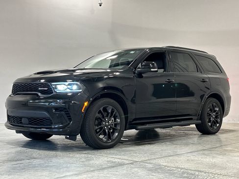 Used 2024 Dodge Durango R/T AWD/4WD image 2