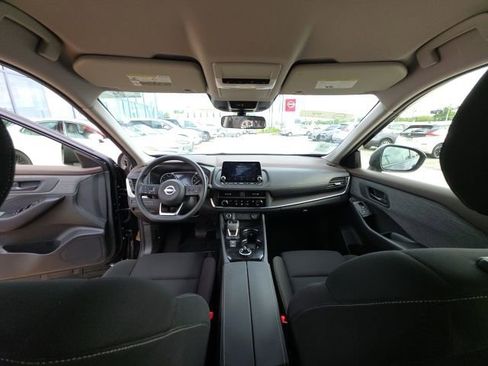 Used 2023 Nissan Rogue S AWD/4WD image 25