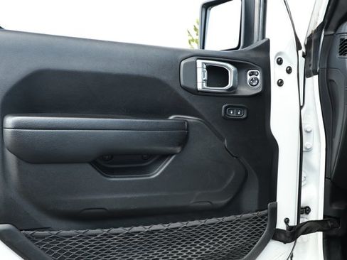 Used 2024 Jeep Wrangler Unlimited Rubicon 4xe AWD/4WD image 20