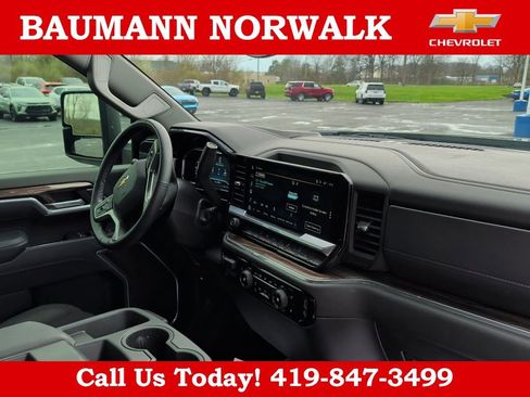 Used 2025 Chevrolet Silverado 2500 LT w/ Texas Edition image 16