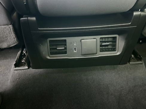 Used 2022 Chevrolet Silverado 1500 LT image 26