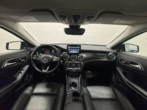 Used 2019 Mercedes-Benz GLA 250 4MATIC image 14