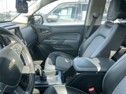 Used 2015 Chevrolet Colorado Z71 image 3