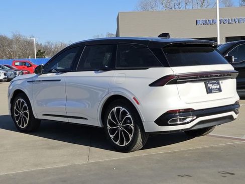 New 2026 Lincoln Nautilus Reserve image 6