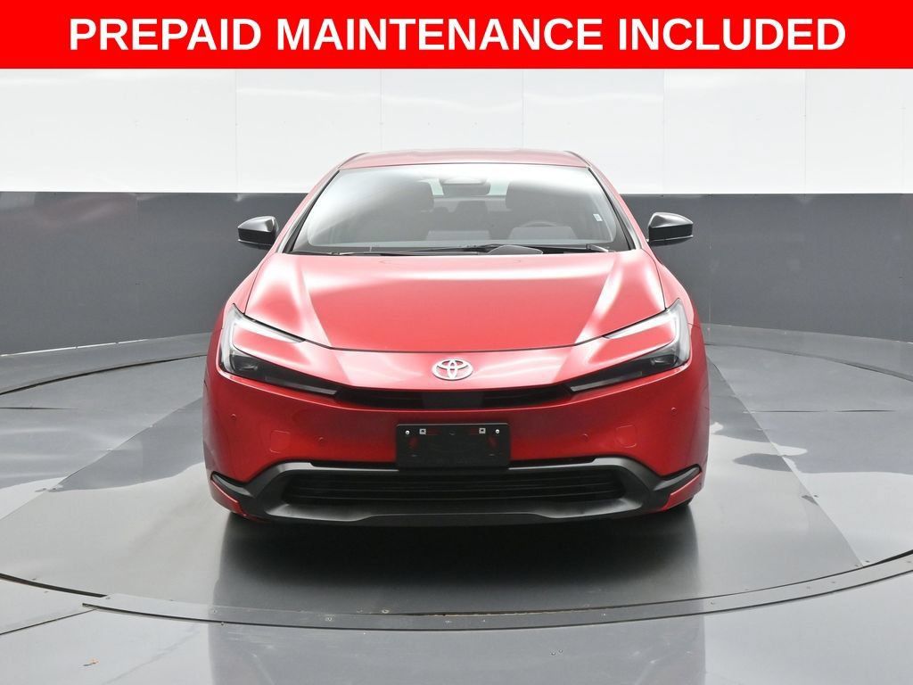 Certified 2025 Toyota Prius LE FWD image 2