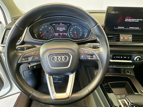 Used 2022 Audi Q5 2.0T Premium w/ Convenience Package AWD/4WD image 11