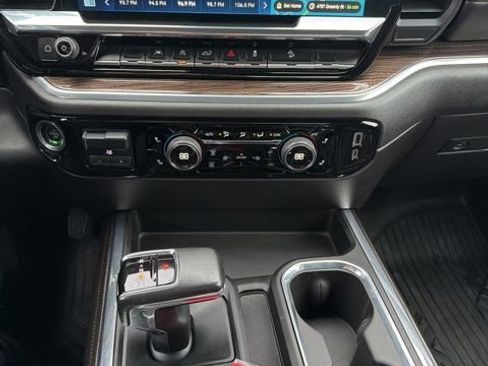 Used 2022 Chevrolet Silverado 1500 LT image 21