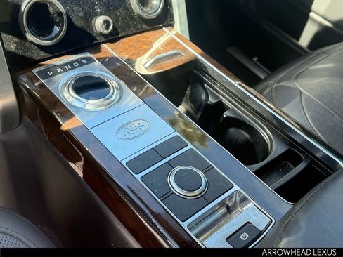 Used 2020 Land Rover Range Rover HSE image 12